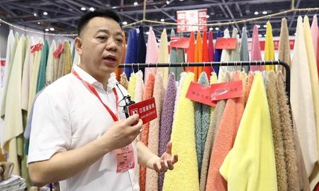 人造皮草正迈进中国时代 东经人造皮草引领高端时尚新风潮