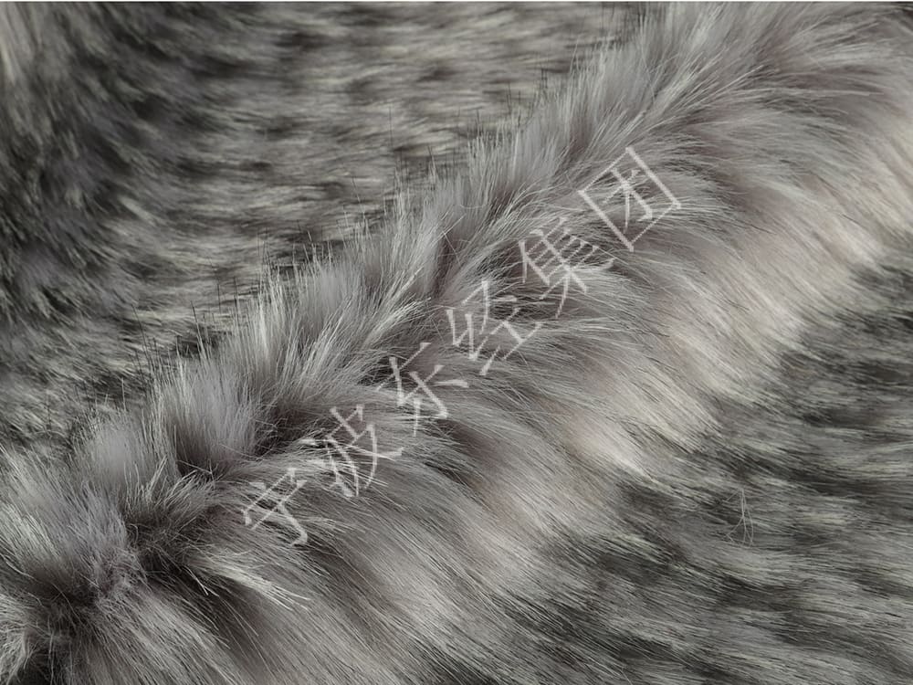 9W0685-灰色菠萝貉子毛